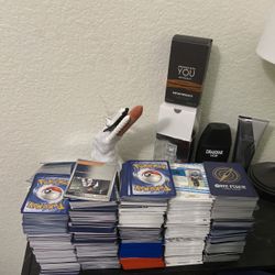 Assorted One Piece And Pokémon Cards (read Description)