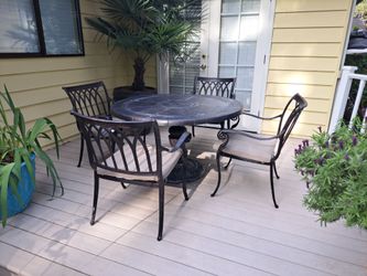 Outdoor Aluminum Patio Table and chairs with Sunbrella cushions