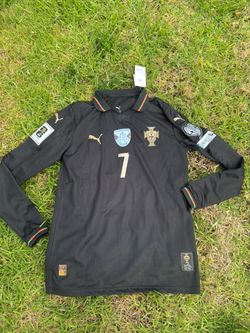 Portugal Cristiano Ronaldo 7 Pantera Negra Especial Edition Jersey Size (L Slim Fit) 