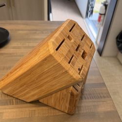knife storage butcher block