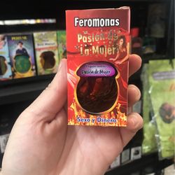 Perfume Esotérico / Fragancia De Passion De La Mujer Con Fermonas Para La Attracion 