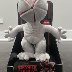 Stranger Things Demogorgon Plush 12” *DMG