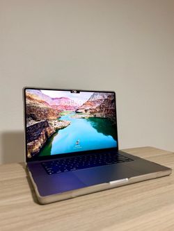 16 inch Macbook Pro 2023 Custom-Ordered