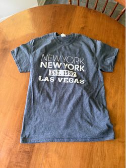 grey t shirt