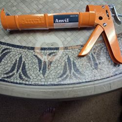 Anvil Caulk Gun 10 Oz. (New)