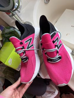 New Balance Women Pink Shoes Size 9.5