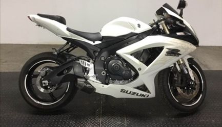 2009 SUZUKI GSXR600 / NO ISSUES / M4 PIPE - GREAT LOOK - GREAT RIDE