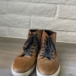 Kenneth Kole Leather Sneakers
