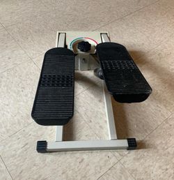 Mini Stepper (White/Black)