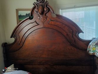Red wood head board
