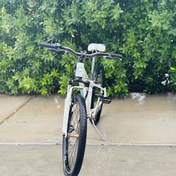 Cannondale Trail bike | Stylish And Sleek For All Ages!