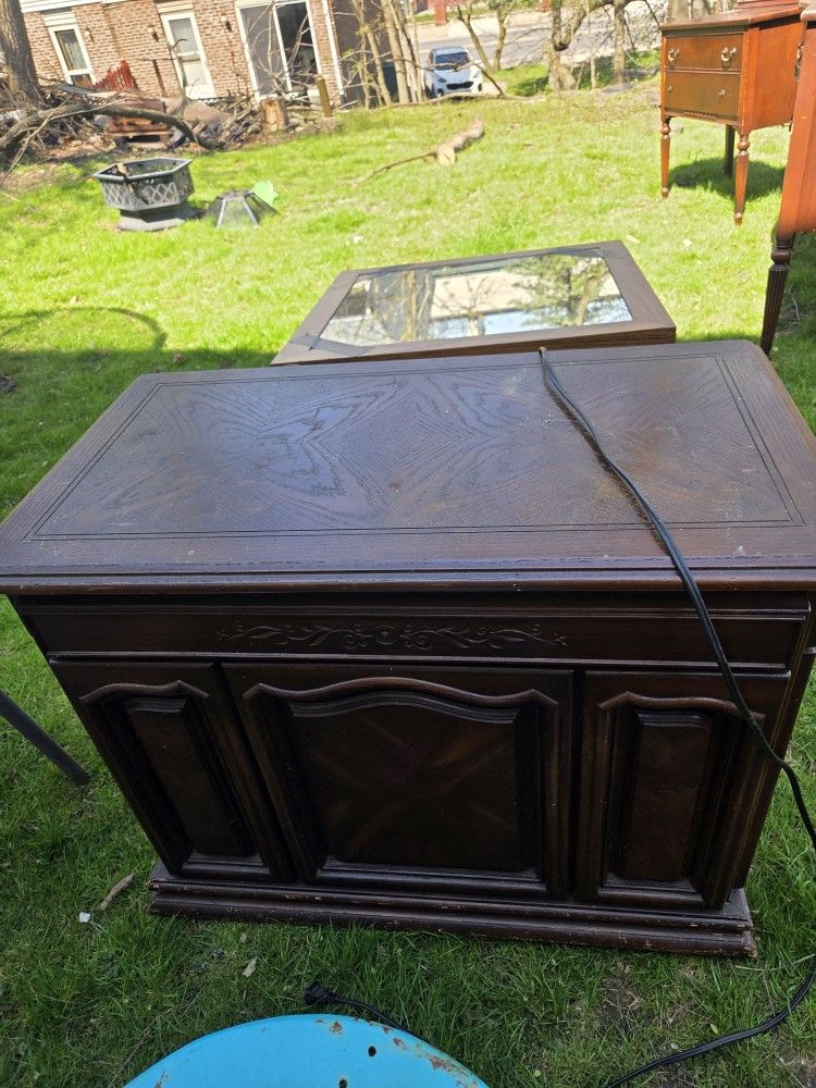 Record Player + Radio Table