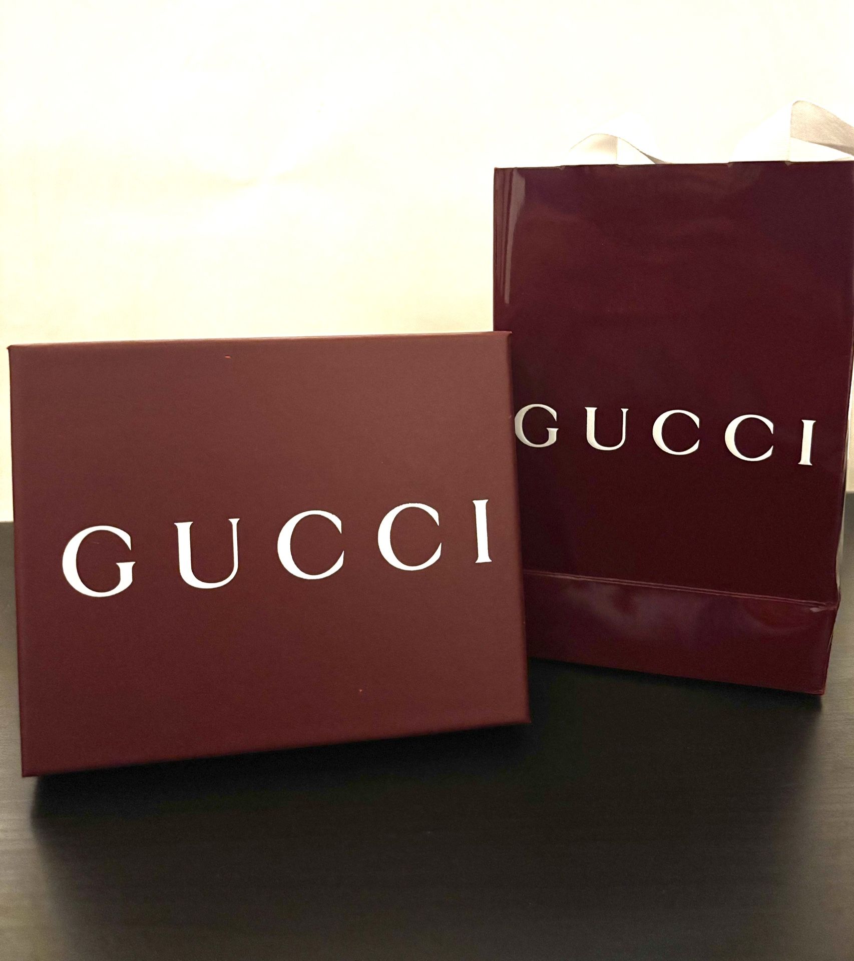 *New* Sold Out: Gucci Marmont Bi-Fold Wallet Leather ALL BLACK