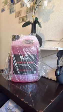 IDC Wash N' Shine Concentrated Car Soap with Wax