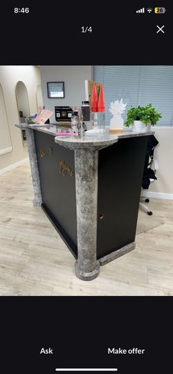 Receptionist desk