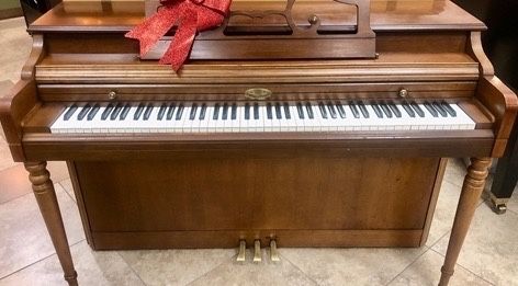 Piano, wooden spinet