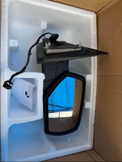 Chevrolet Silverado LT Side View Mirror