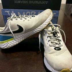 Nike Air Revolution 5 EXT