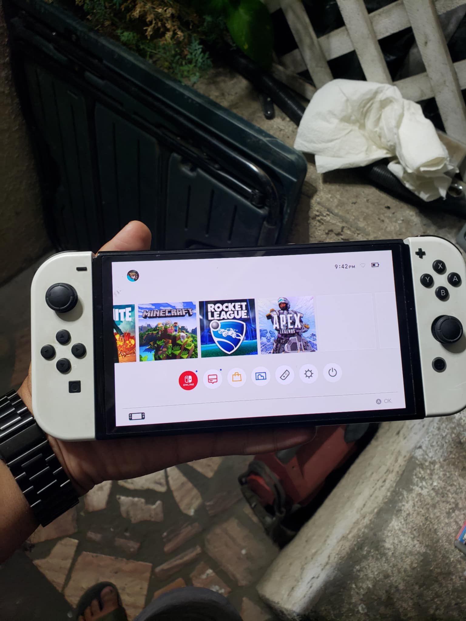 2023 OLED Nintendo Switch V3 128GB. Has 256GB SD, 8 Games installed Plus Mario Party All $300! Come with charger. 0 issue 0 dents