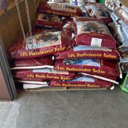 14% Performance Ration Bryant  Sweet Feed 