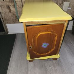Standing Cabinet/end table 