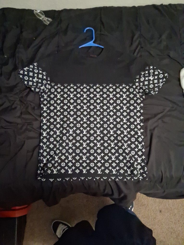 Lv Shirt
