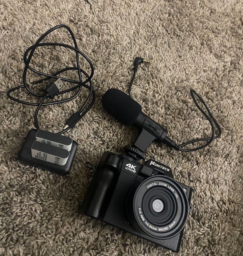CAMERA