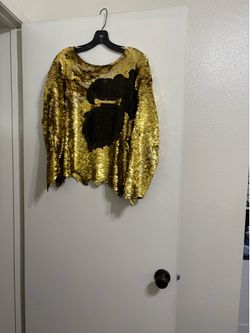 Gold Sequin Butterfly Top size M like new