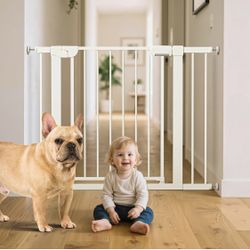 Brand New In Box Pressure Mounted Baby Gate Dog Pet Gate