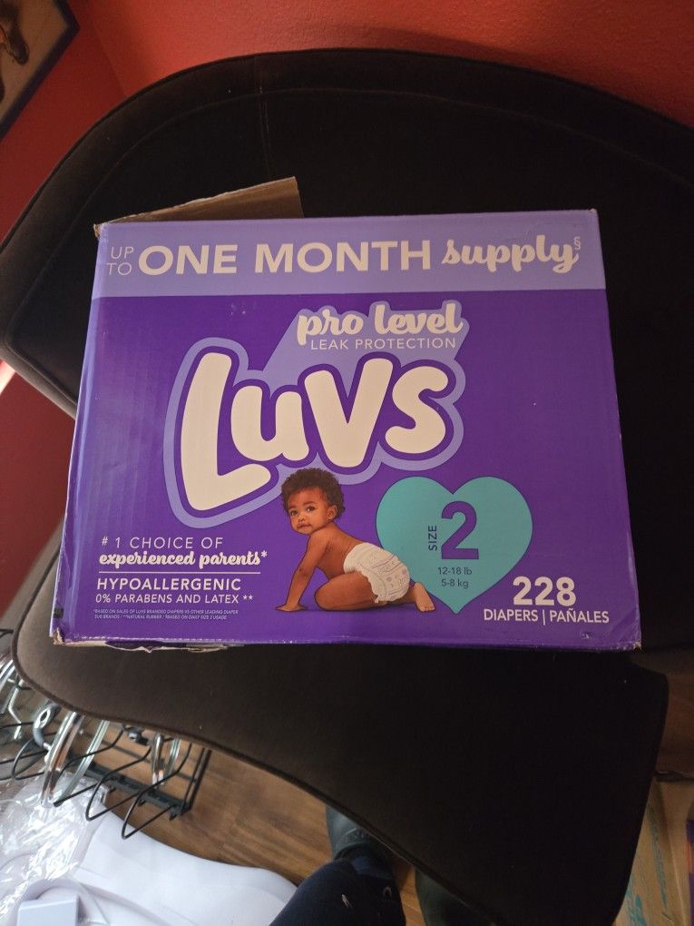 Diapers Luvs