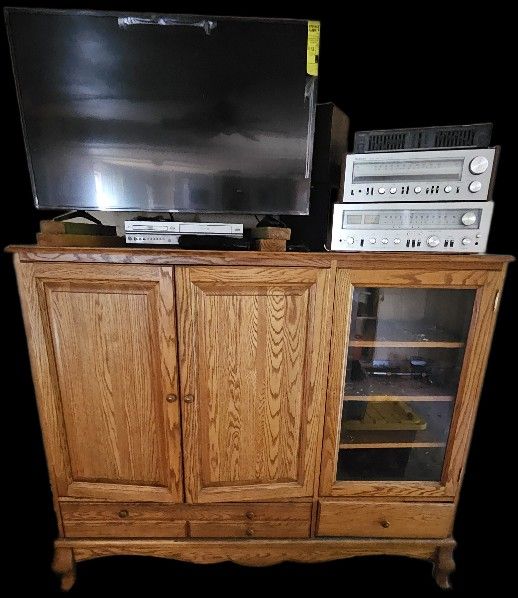 Oak Entertainment Cabinet TV Stero