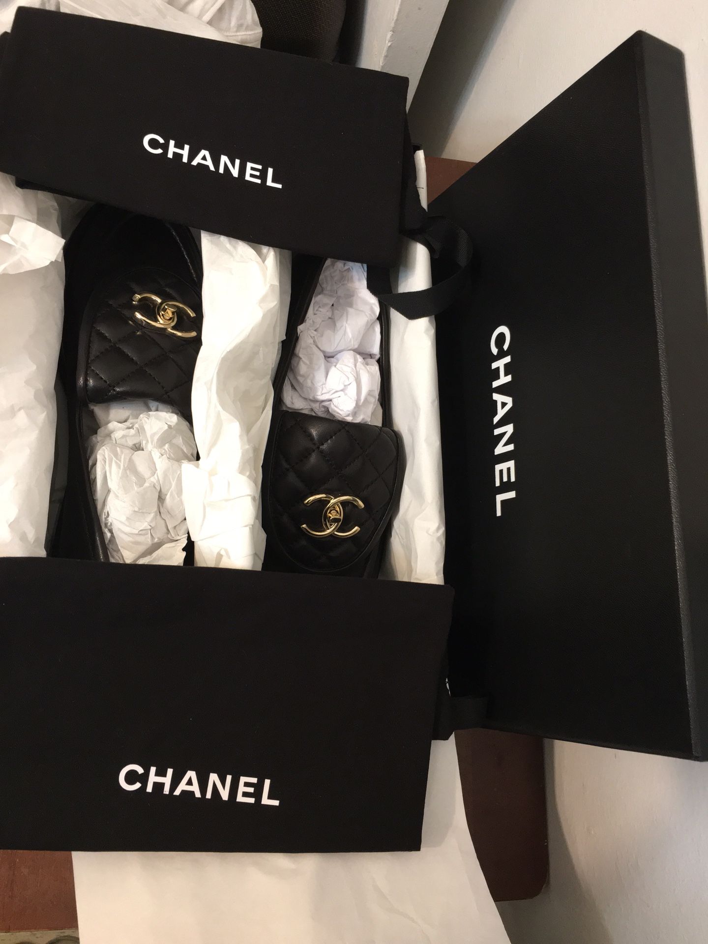 Chanel Quilted Flap TurnLock CC Gold Logo Loafer. Size 37C