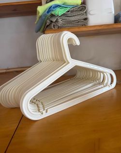 Great quality white hangers (new)