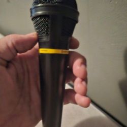 Microphone 