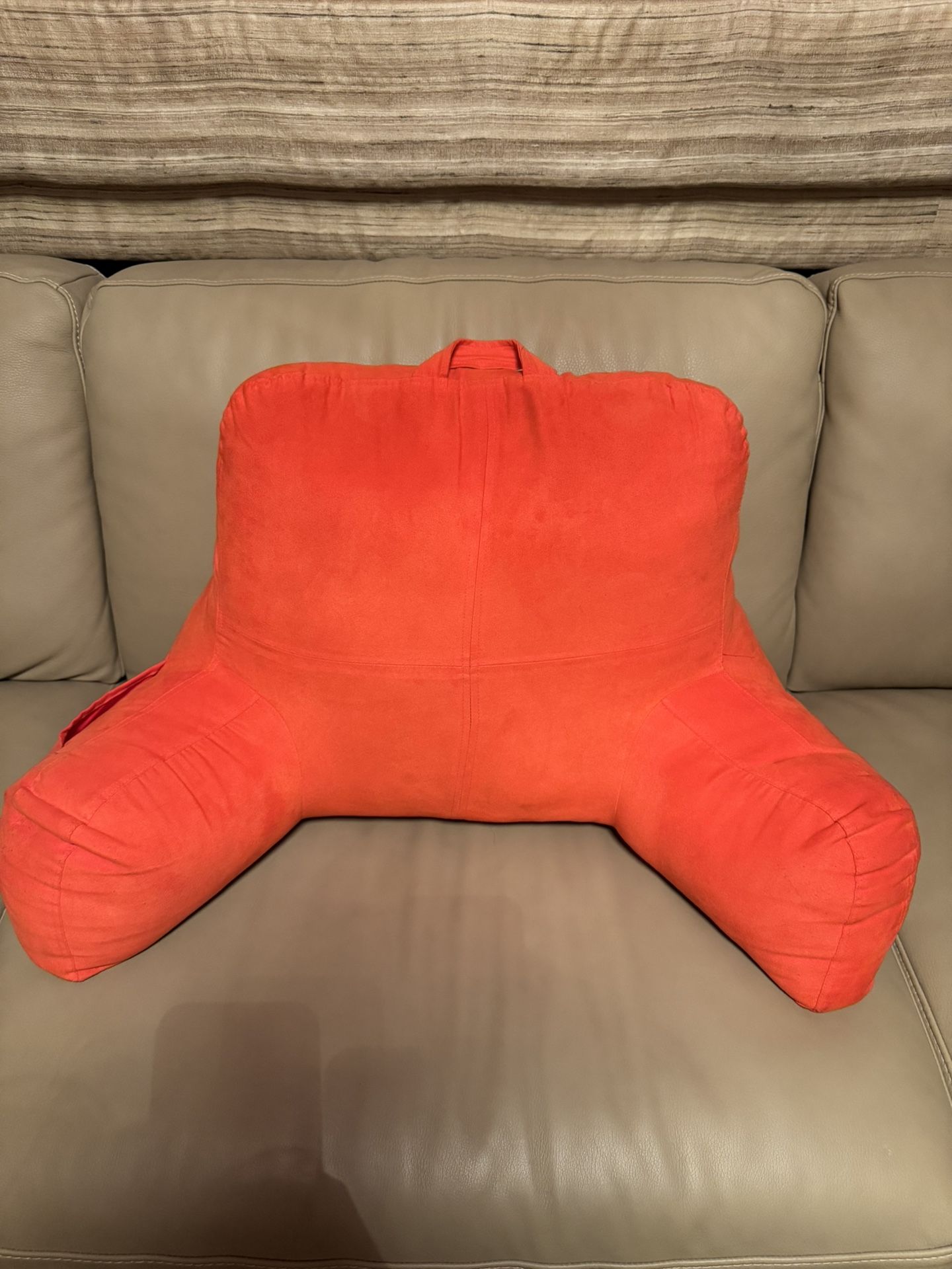 Bed Rest Pillow