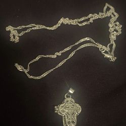 Cross Pendant Along With Chain