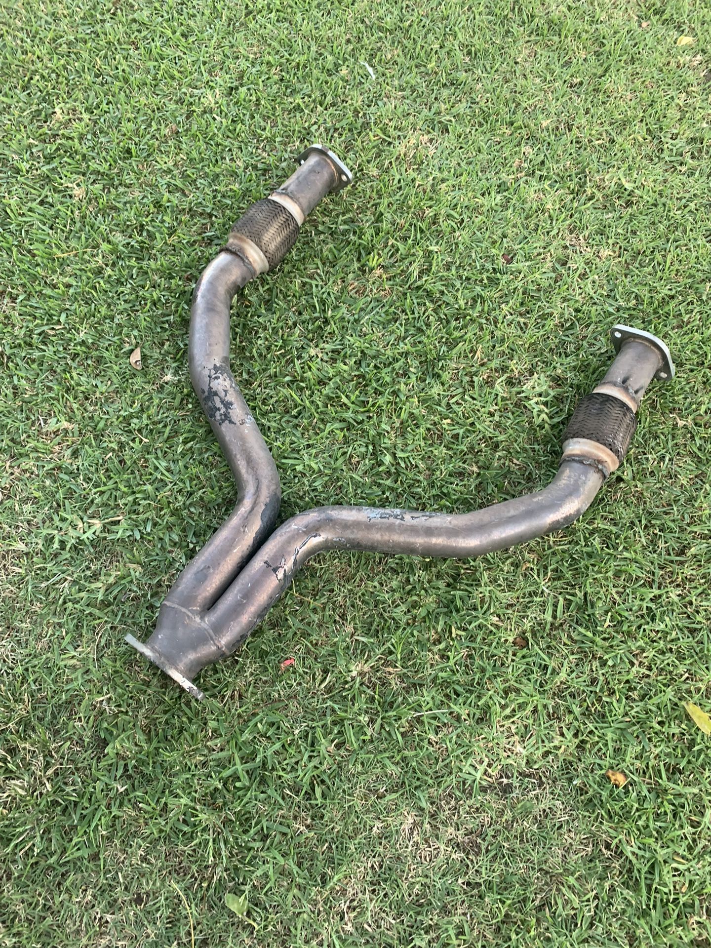 Exhaust Y Pipe For 2008 G37