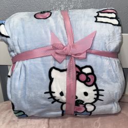 Hello Kitty Twin Blanket 📚🍎 