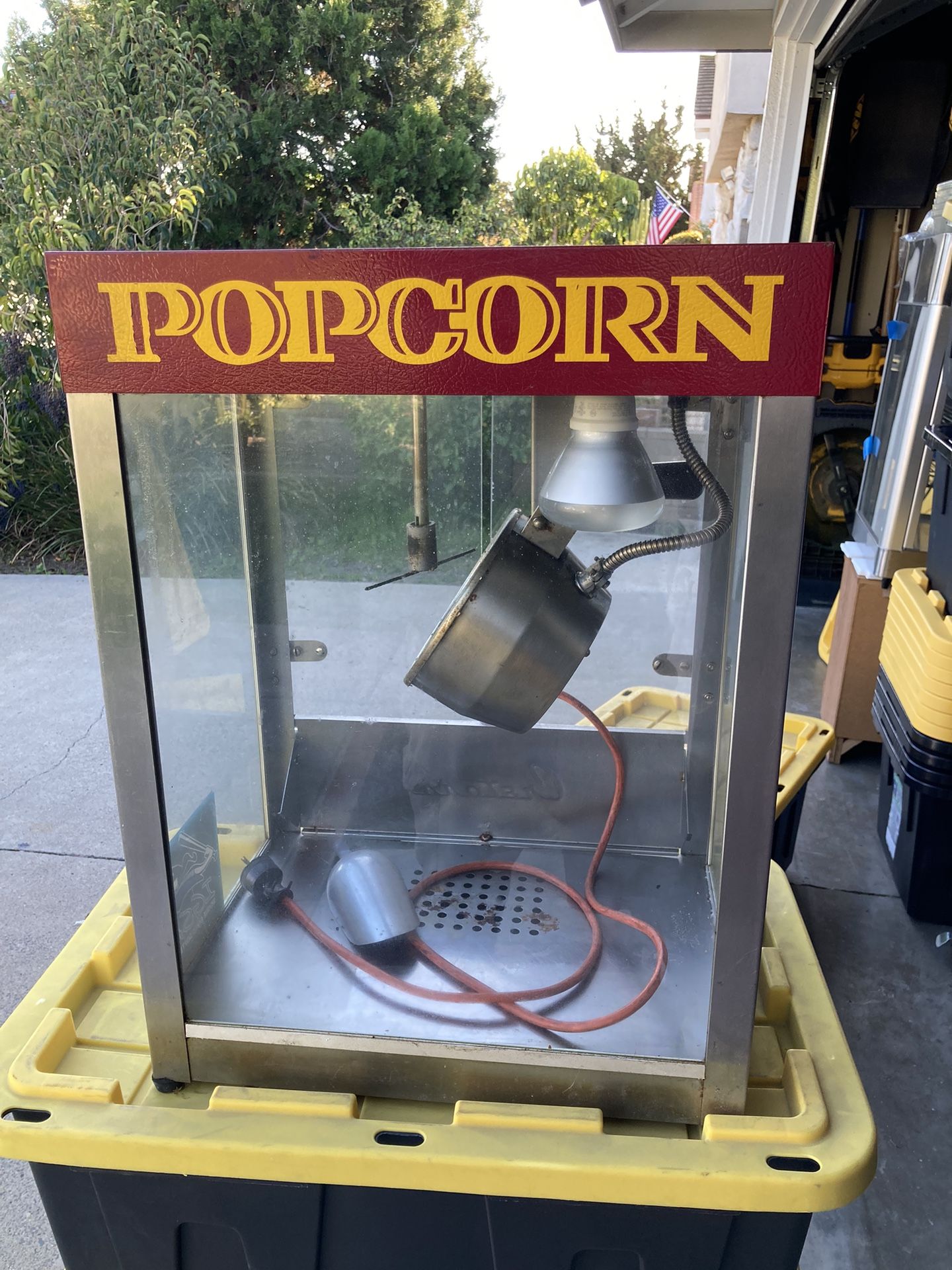 Commercial Popcorn Maker.