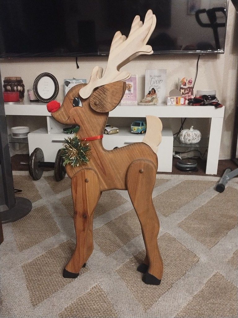 21/2 Foot Tall Wooden Raindeer
