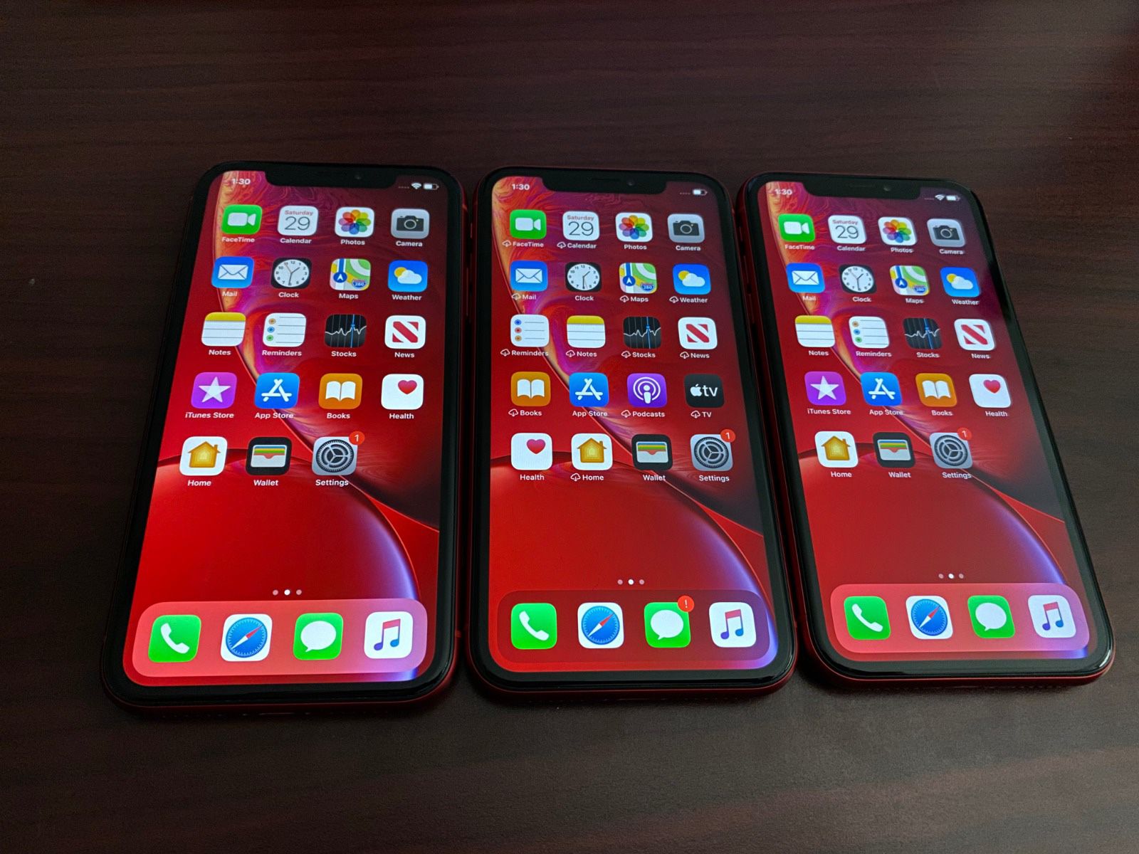 apple iphone xr unlocked 64gb red mint condition