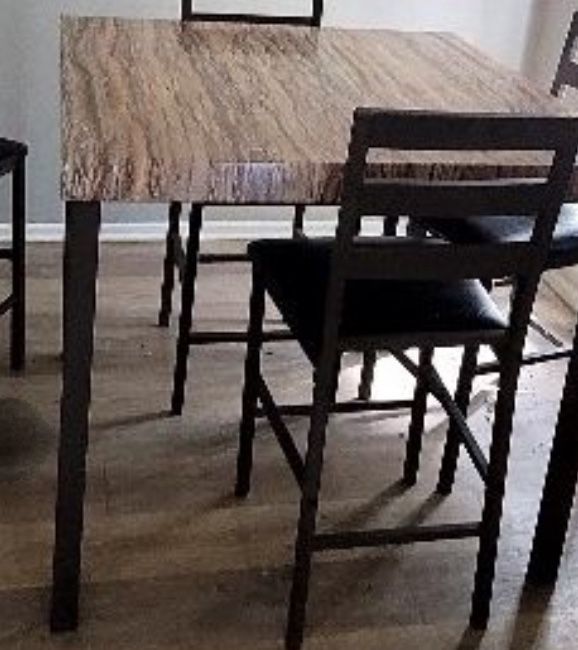 Free Dinner Table Only
