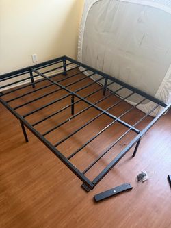 Full size metal bed frame