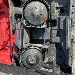 Milwaukee Bandsaw Deep Cut 