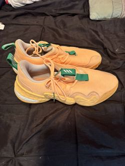 Trae Young 1s Peaches