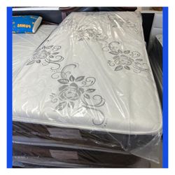 Twin size mattress/ Colchon