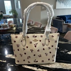 Coach Gallery Tote Bag With Ladybug Print