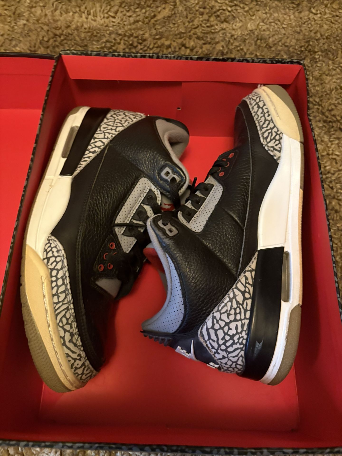Size 10.5 - Jordan 3 Retro OG Mid Black Cement