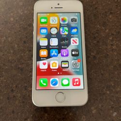 Apple iPhone SE First Gen 64bit 