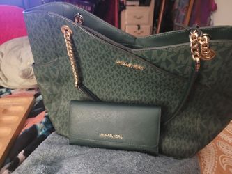 Michael kors purse